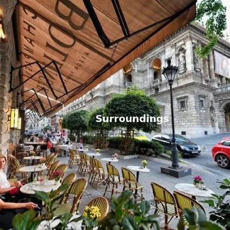 Farinelli At Opera *