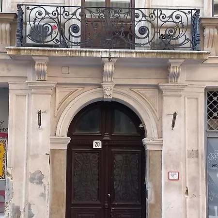 Farinelli At Opera * Budapest