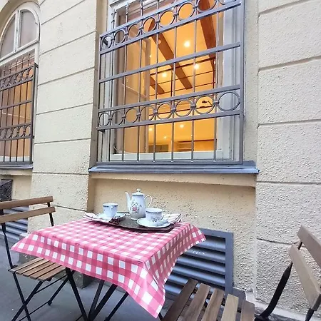 Farinelli At Opera *